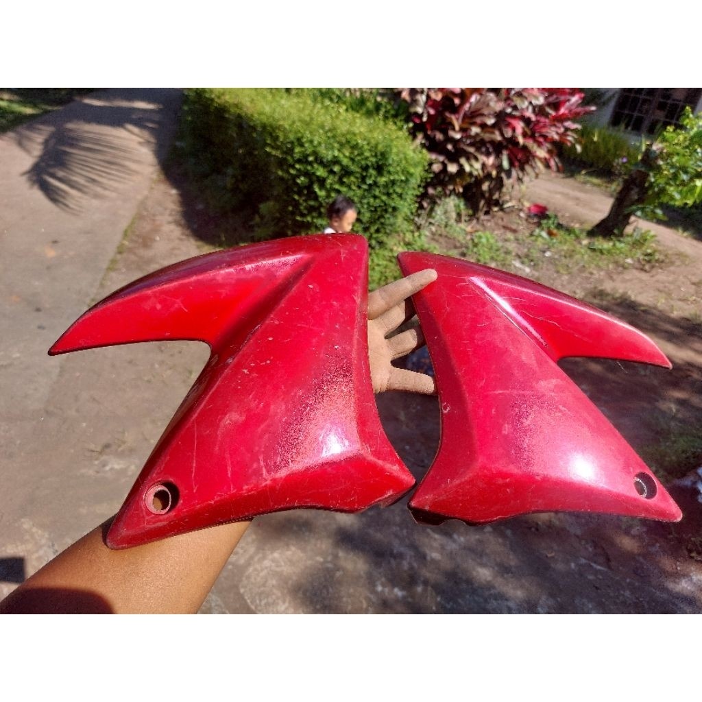 Sayap Tangki Vixion Old Lama Original Bahan