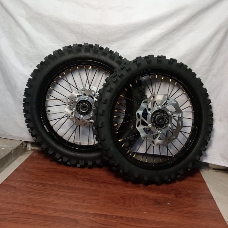 Paket Roda RBT KLX Set Ring 17 Velg Rossi 160/185-17 - Ban Primax Godzilla 80/100 & 90/100 - Full Se