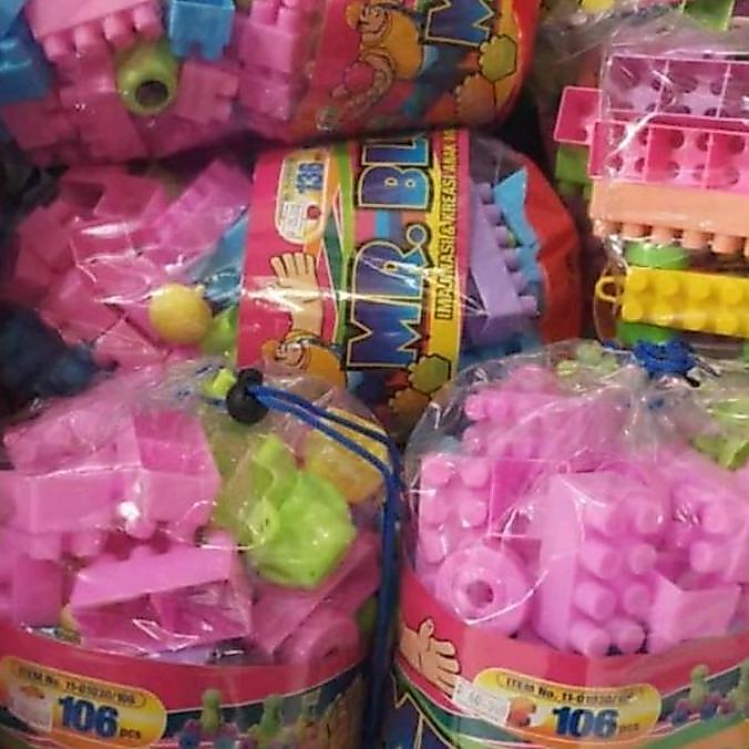 Lego Blok 136Pcs  Mainan Anak Bisa Dibuat Menjadi, Kereta, Mobil, Bangunan, Pesawat, Robot, Dan Lain