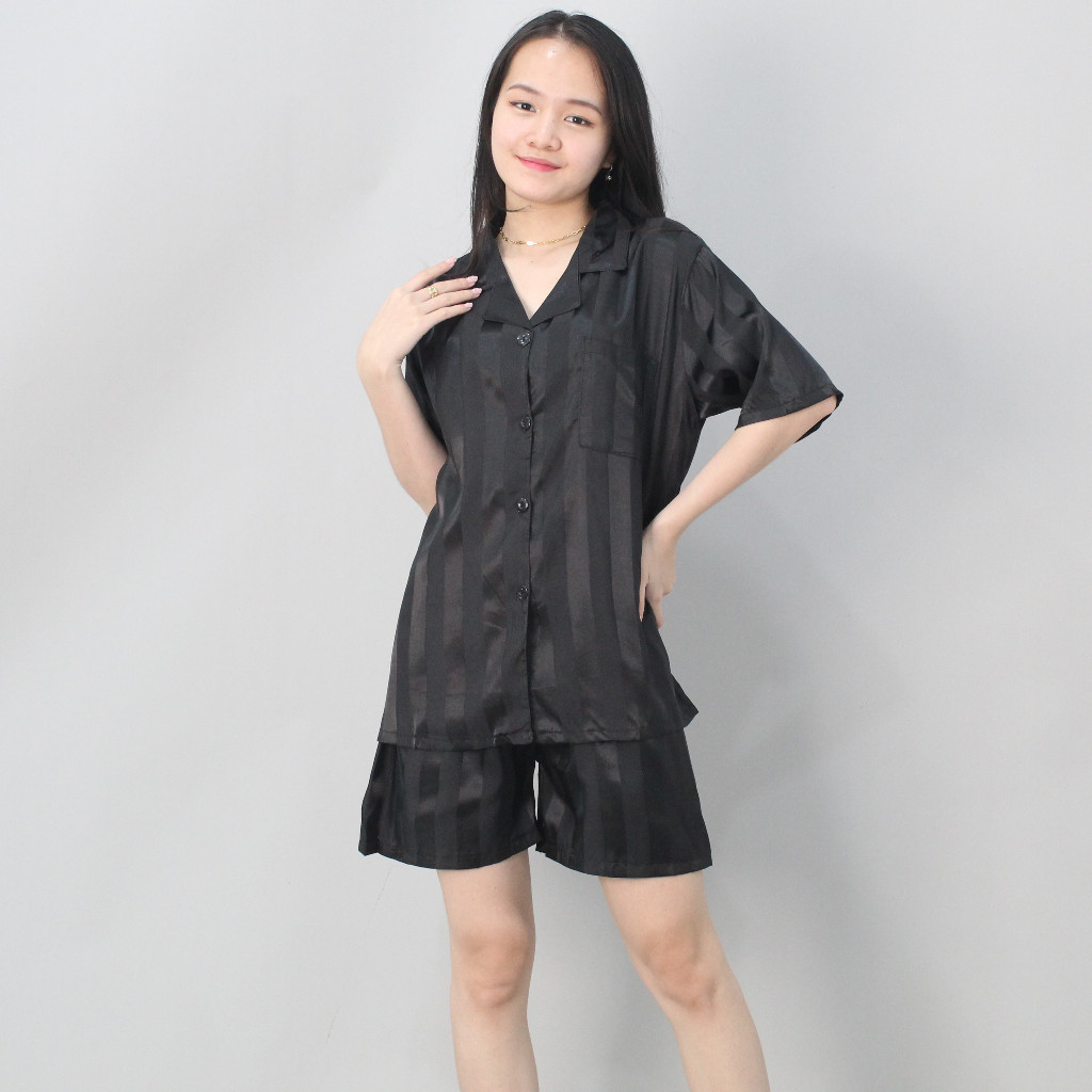 DEVIY BERKAH STORE PD Laurencia Piyama Satin Powysuit Baju Tidur Wanita Dewasa Lengan Pendek Celana 