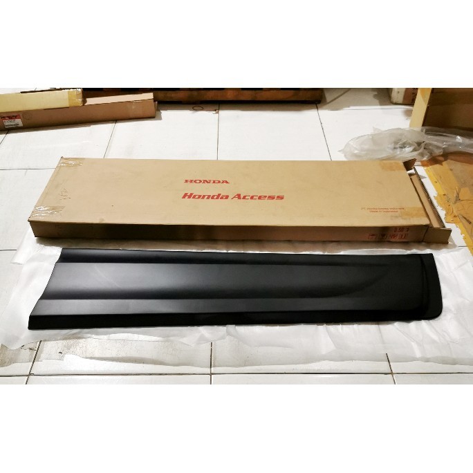 Garnish Pintu HND BRV Facelift .