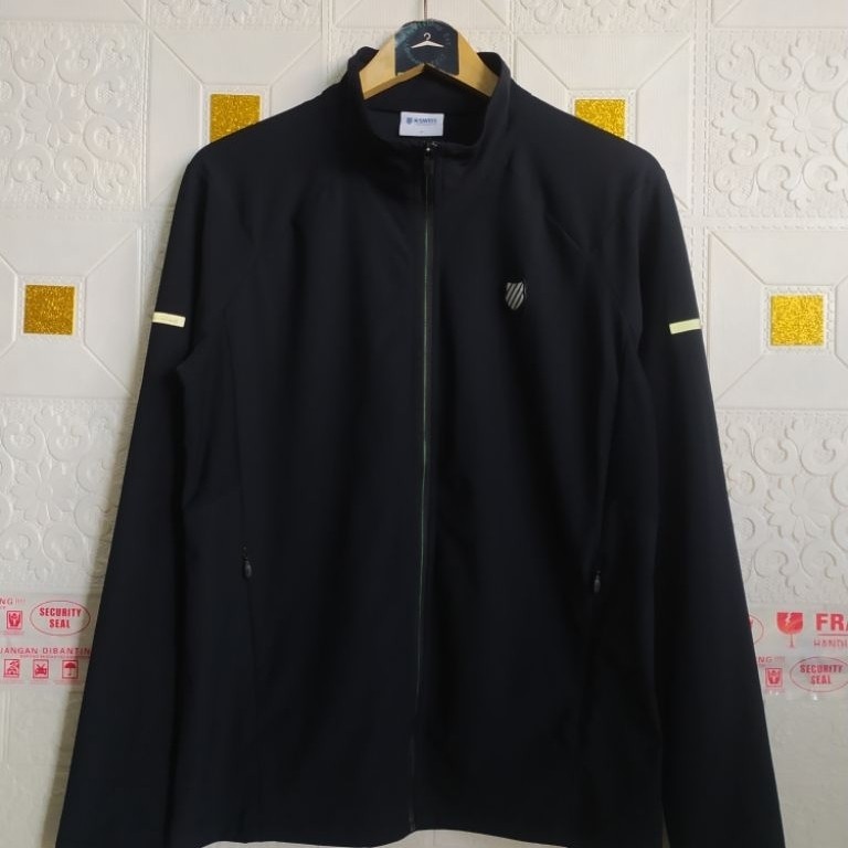jaket olahraga/running kswis hitam