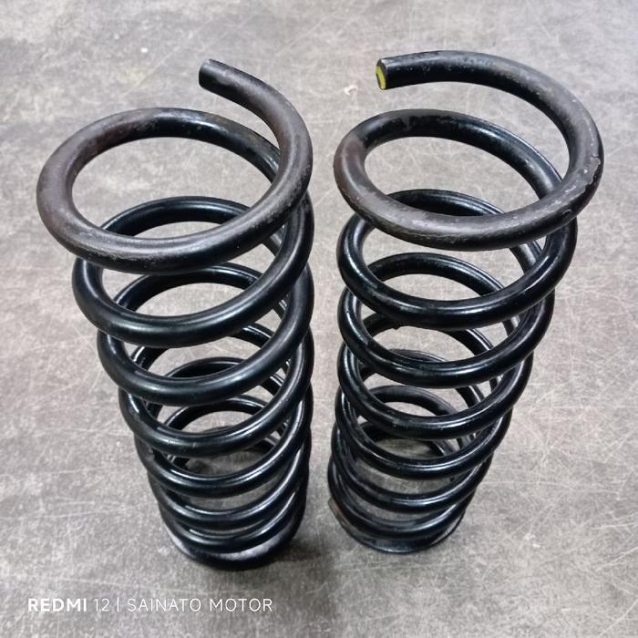 sepasang coil koil spring per spiral keong bagian belakang toyota kijang innova diesel copotan STD s
