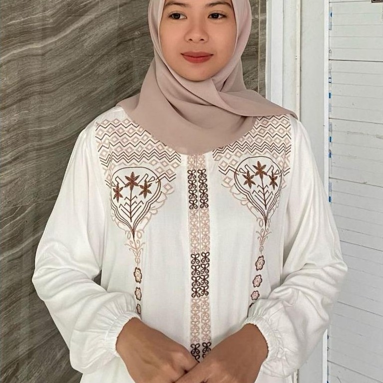 Original Gamis Rayon Twill Polos Hitam Putih Exclusive Bordir Nayla - Simpel & Elegan