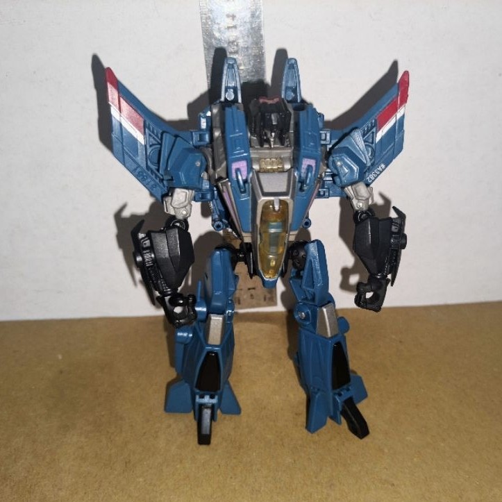 Transformers Generation Thundercracker Deluxe Class Tomy Hasbro