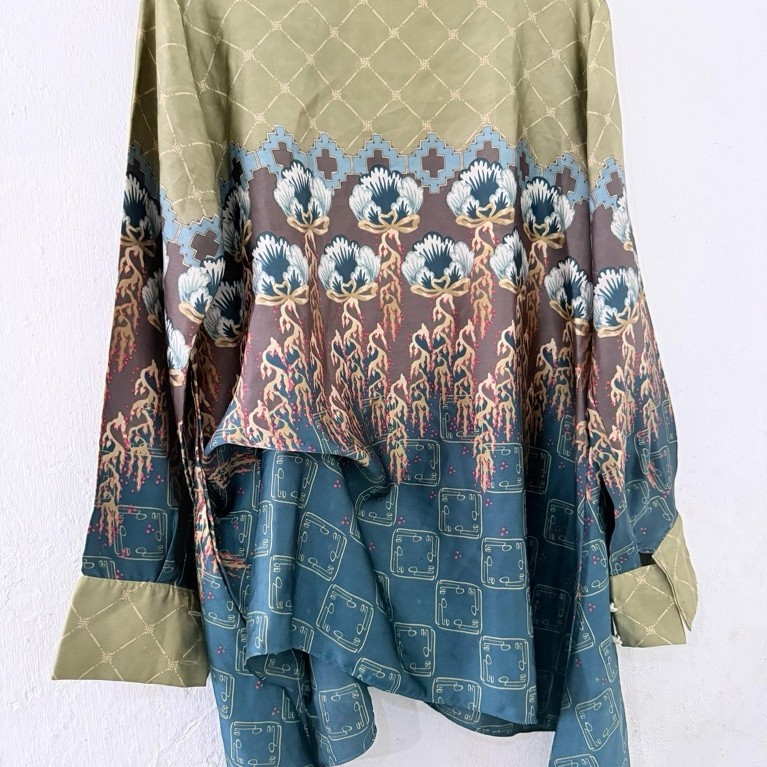 Ria Miranda preloved original