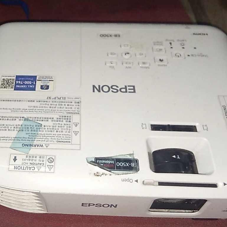 proyektor epson eb-x500