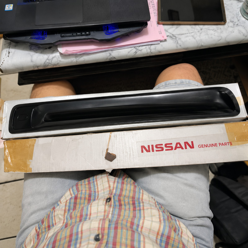 List Pintu BELAKANG Xtrail T30 Side Body Moulding Door 100% ORI NISSAN