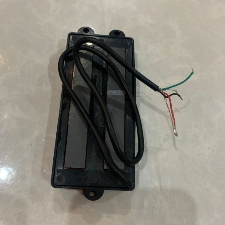 Pickup Bass Sterling Ceramic Ray 5