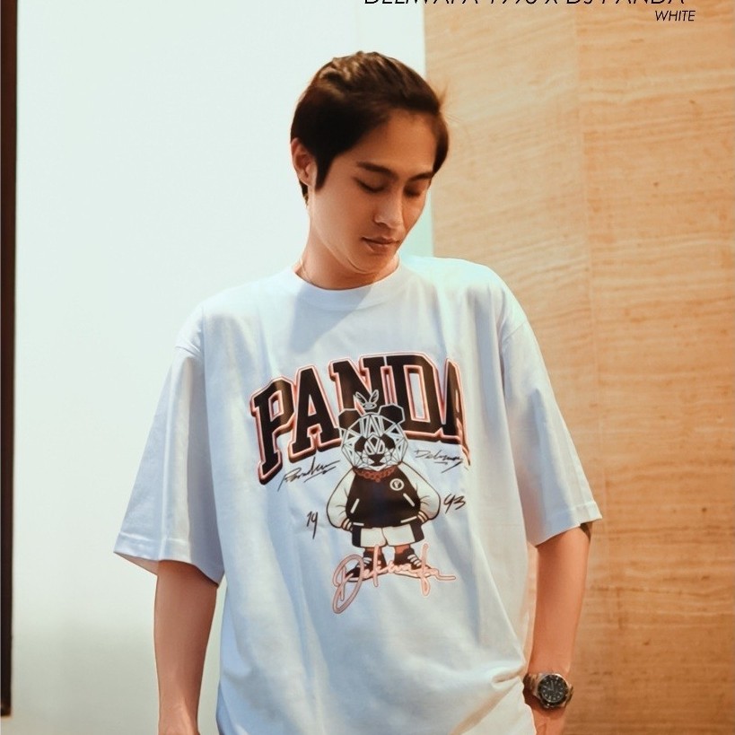 DJ Panda X Deliwafa - Deliwafa 1993 | T-Shirt Oversize | Kaos Stripe | Baju T-shirt Kaos Pria