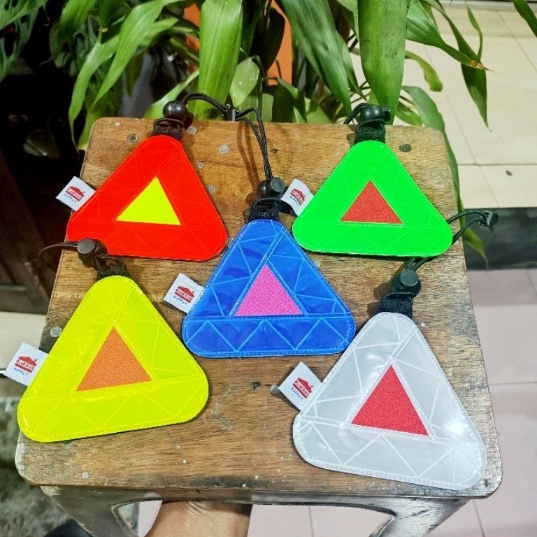 NEW reflektor triangle sadel sepeda stop lamp pantul cahaya sepeda Commuter bike federal fixie