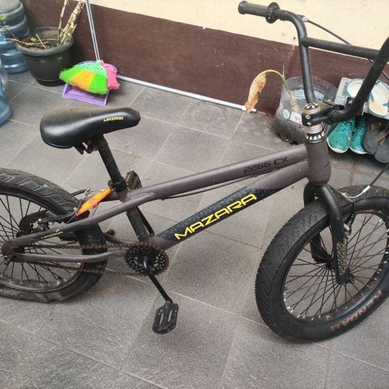 Sepeda BMX Mazara