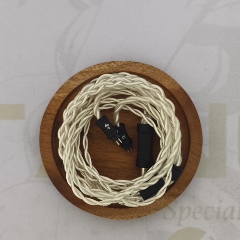 [BEKAS] Kabel SenAcoustic Rakata 2 Pin 4.4mm Rhodium