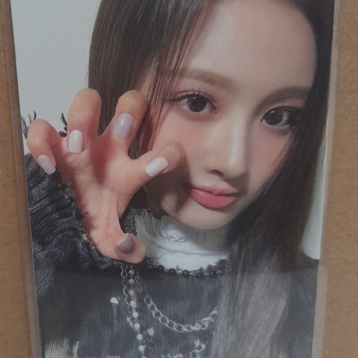 PC Sullyoon NMIXX official album Expergo