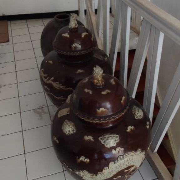 GUCI KUNO ANTIK JUMBO ASLI ORIGINAL.VAS ANTIK - WARNA COKLAT TUA MOTIF BATIK NAGA (HARGA PER 1 UNIT)