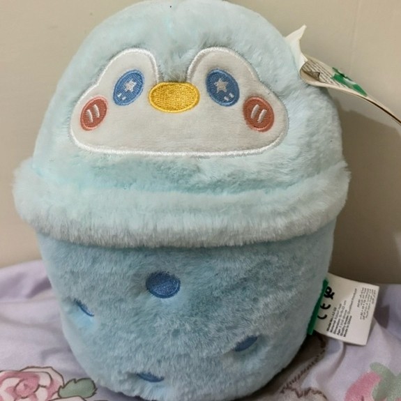 Preloved boneka pinguin bubble boba mumuso doll