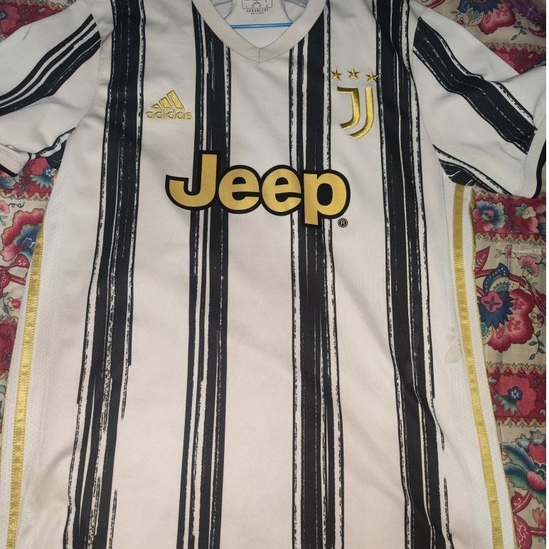 Jersey Original Juventus 2021 EI9894 Nameset Ronaldo