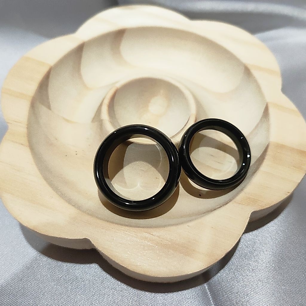 Cincin giok hitam set