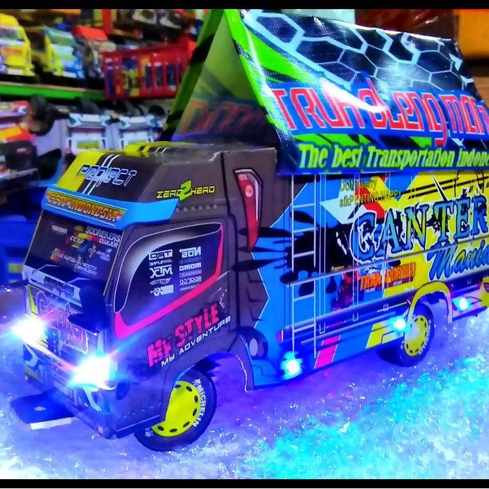 Miniatur truk oleng Canter Mania Lampu Led mainan Anak - Canter Manis, Truk Lampu + Terpal