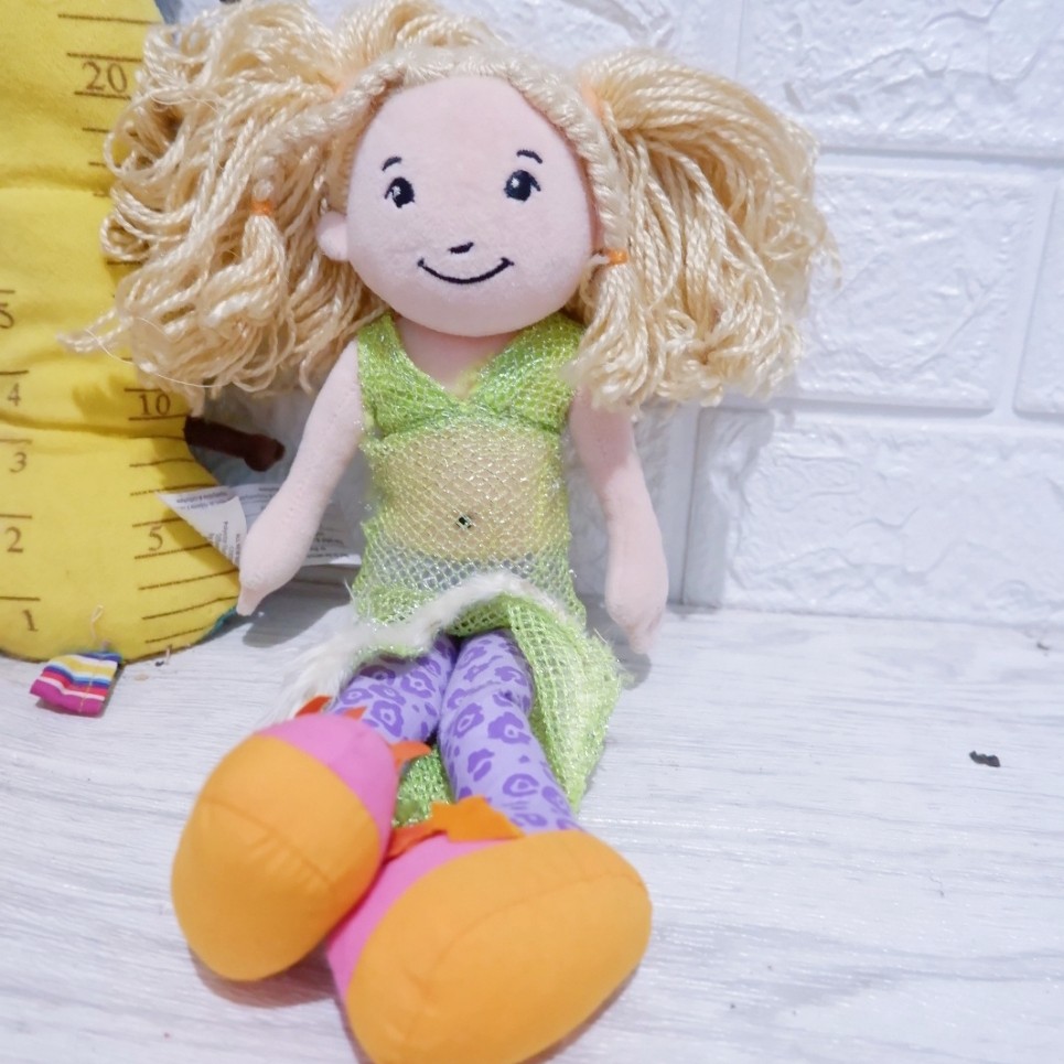 Boneka cewe rambut woll Groovy Girls Dolls Reva