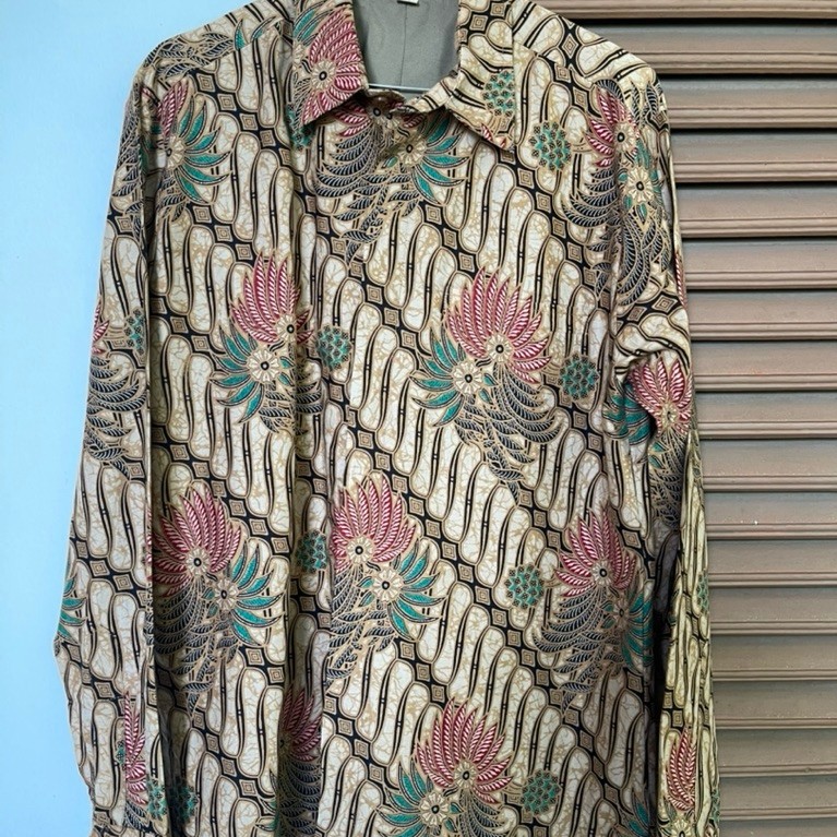 DANAR HADI Golden Brown Floral Premium Batik Long Sleeves Shirt / Baju Batik Pria Cokelat Emas Lenga