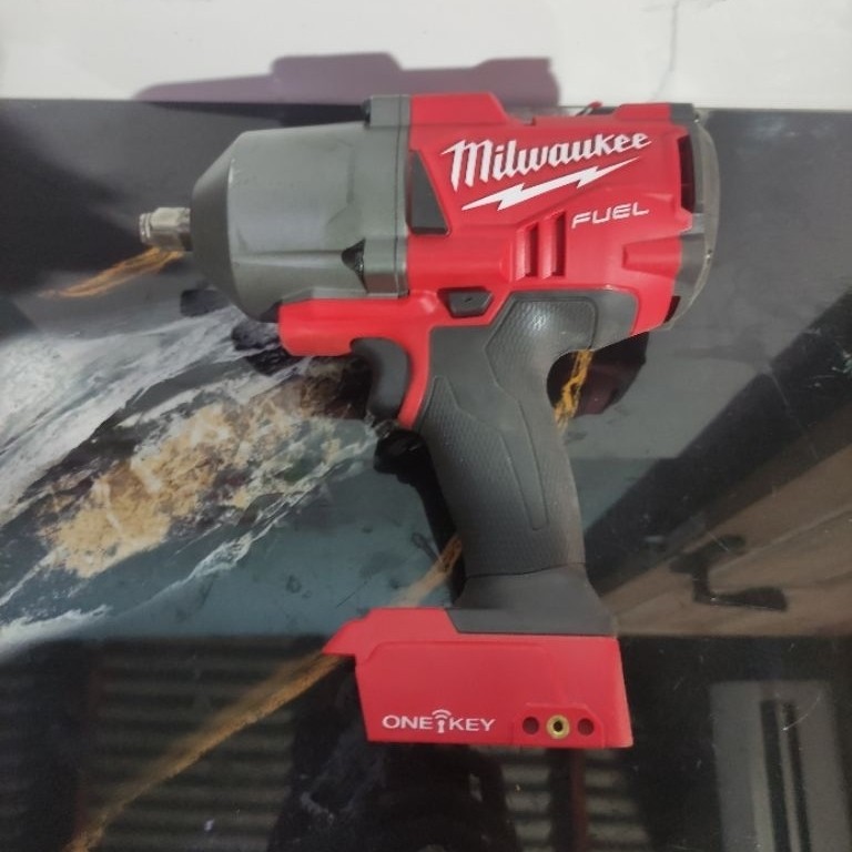 Impact Milwaukee M18 ONEFHIWF12 SECOND Unit Only tanpa baterai tanpa charger