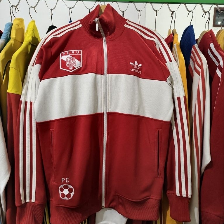 Tracktop Adidas Worldwide | Peru