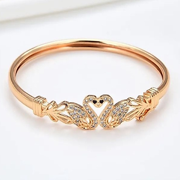 Gelang tangan cuf motif dua angsa titanium gold anti karat