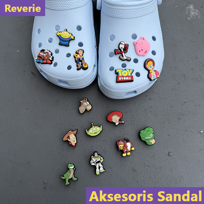 Cross sandal Aksesoris Sandal Cross Karakter Pinky sepatu