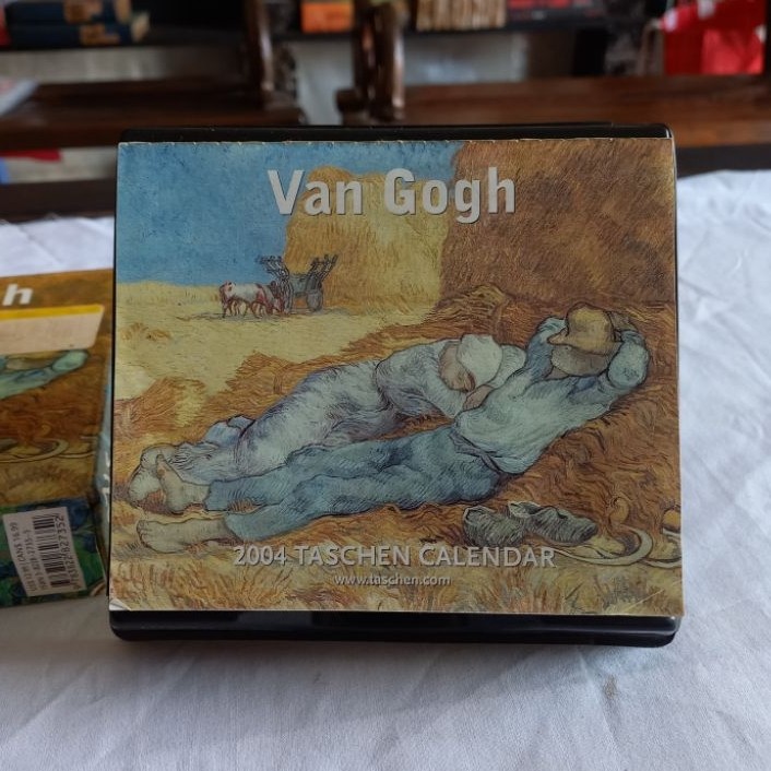 KALENDER DUDUK LUKISAN GOGH 2004