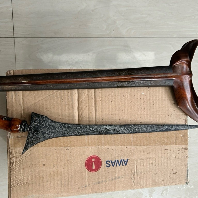 keris brojol sepuh TUS ada gambar semar koleksi