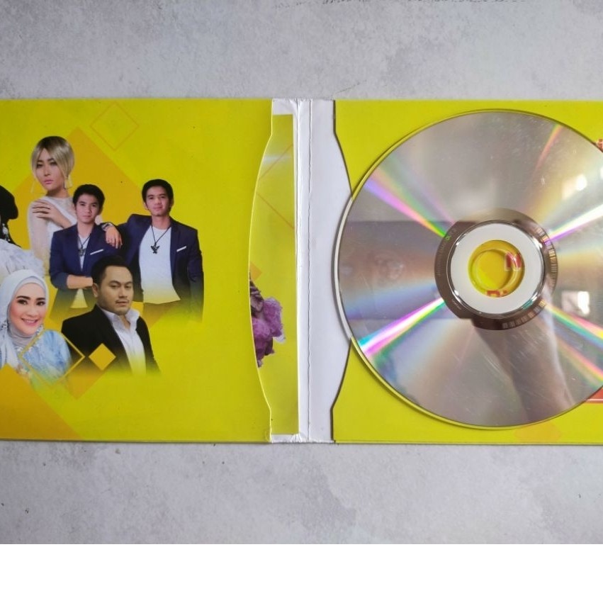CD jadul original JAGONYA DANGDUT 2 (cd kfc)