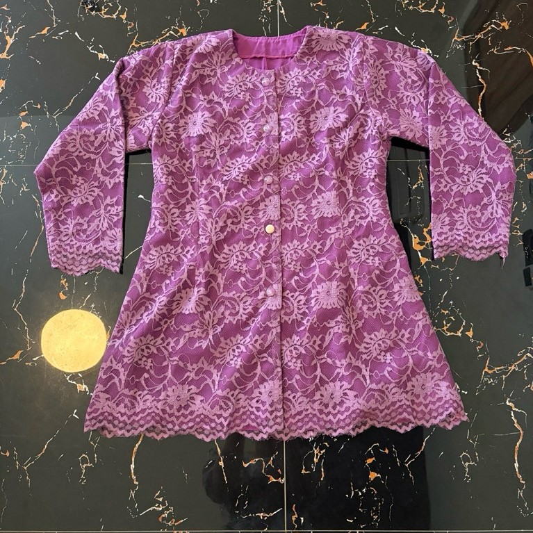 PL KEBAYA MODERN ATASAN BATIK BAJU WANITA UNGU LILAC LENGAN PANJANG