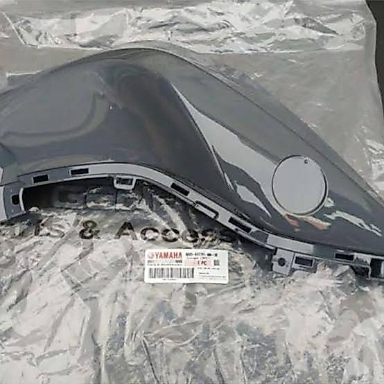 COVER TANGKI KANAN YAMAHA MT15 ORIGINAL