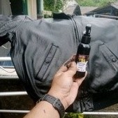 Cat Kulit Asli Warna Hitam 100 Ml.Cat Jaket Kulit,Cat Tas Kulit,Cat Sepatu Kulit,Dll