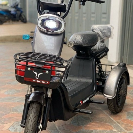 Uwinfly Romeo Plus Sepeda Motor Listrik Roda Tiga (3) Warna Grey Bekas