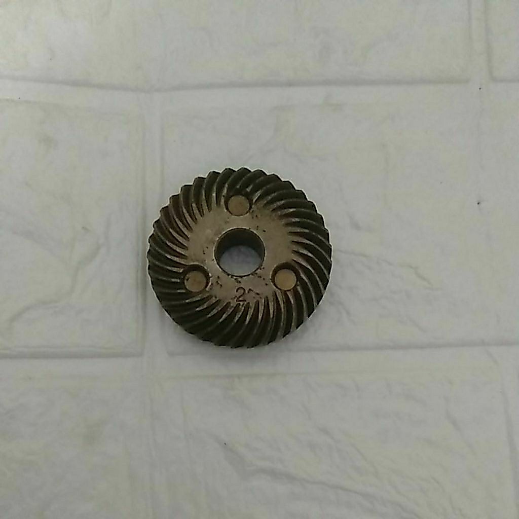 GEAR GRENDA BESAR MT-951/954; MAKTEC
