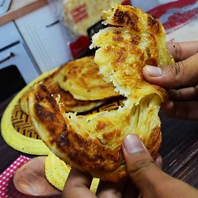 Roti Canai Frozen Original 4pcs – Ukuran Besar | Menu Cafe & Resto | Tahan 6 Bulan