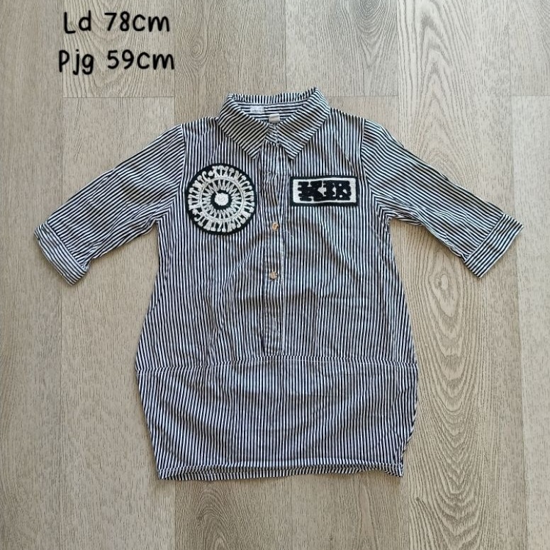 [size 10-12T] Preloved kemeja cewek garis-garis hitam putih anak ABG remaja
