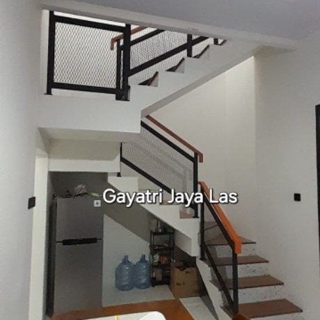 Railing tangga Railing balkon plat expanda berkualitas bergaransi