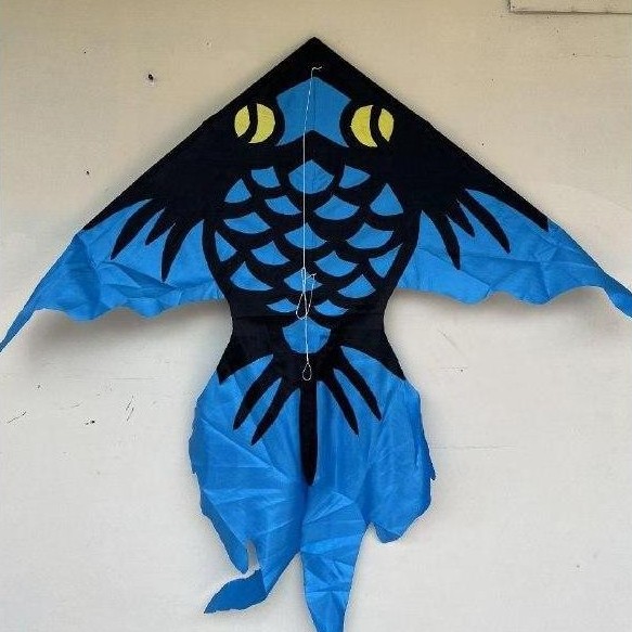 Layangan karakter hewan & superhero Beraneka warna, layangan zulfa lanang Beraneka warna