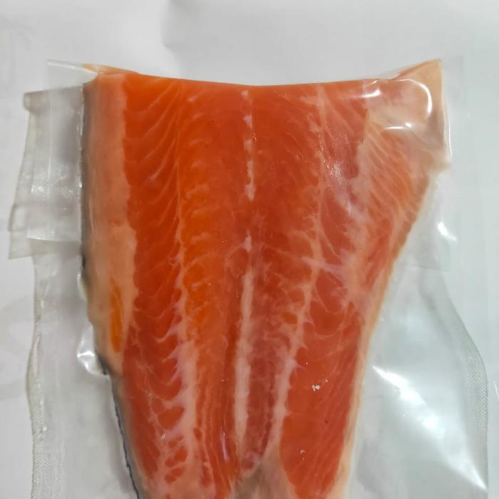 Salmon fillet ekor 1kg ( Norwegian Salmon Premium)
