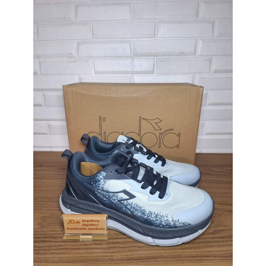 ORIGINAL SALE 70% SEPATU RUNNING  DIADORA HOLILA/NOSE MEN