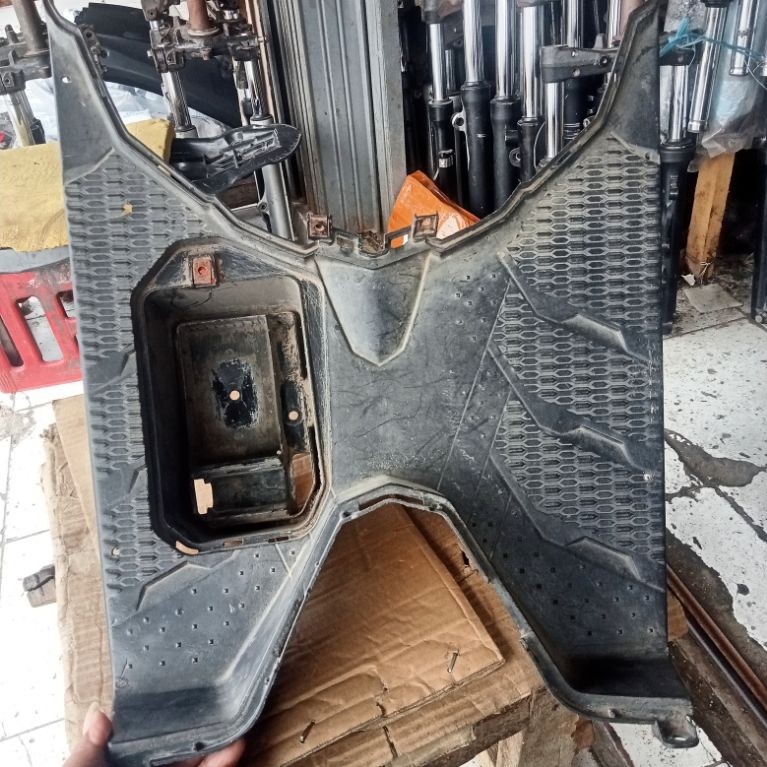 dasbor lantai Honda Vario 150 /125 OLD SECOND