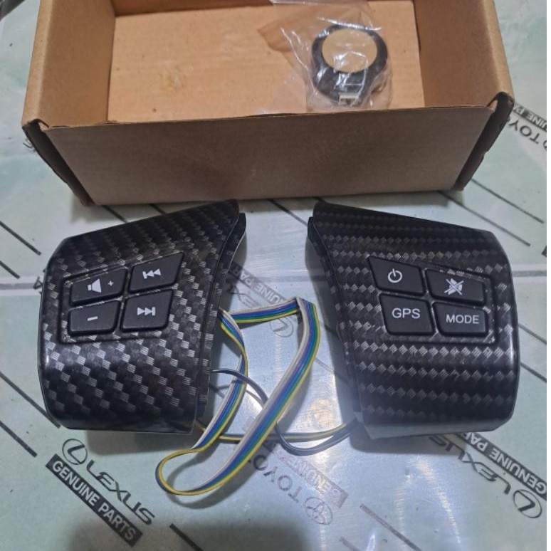 Tombol audio setir mobil non modul Agya Ayla Xenia motif karbon wtp