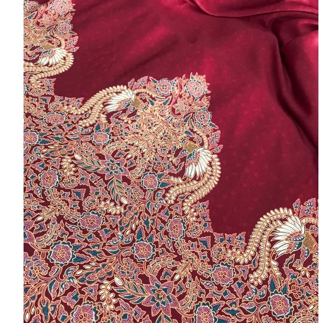 Kain Batik Semi Sutra Halus Motif Bunga Lebar 115 cm Warna Cream Tosca Putih Hitam