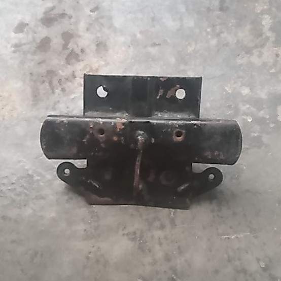 Pangkon dudukan jok Yamaha V80 Robot SuperDeluxe original second