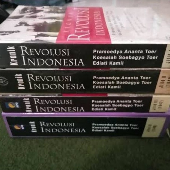 Buku Kronik Revolusi Indonesia Jilid 1,2,3,4,5 - Pramoedya Ananta Toer dkk - HardCover