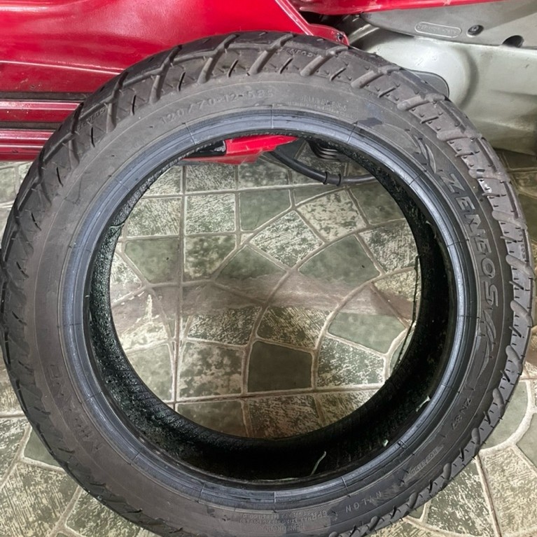 Ban Zeneos R12 120/70