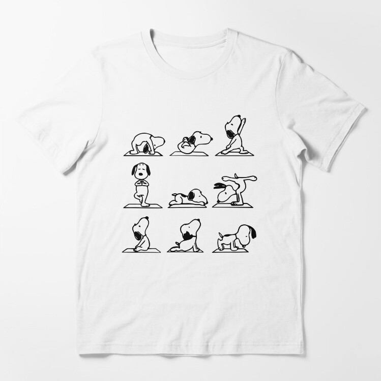 Kaos Let's Yoga Snoopy Beagle Essential T-Shirt